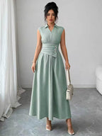 Ärmelloses Maxikleid mit Kragen und Wickeldetail an der Taille